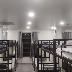 Basera Ac Dormitory & Rooms